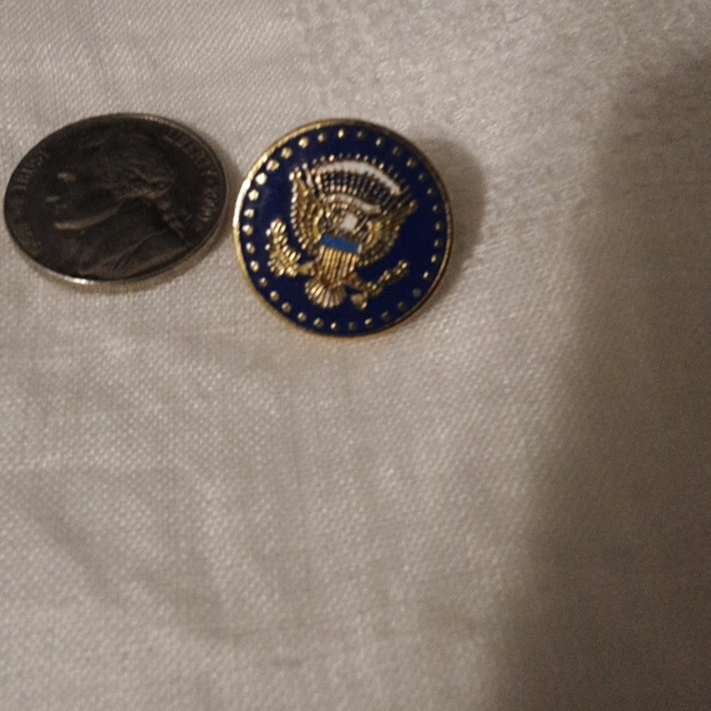 USA presidential pin